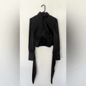 WAYF black top, zips up in the back, new with tags :)